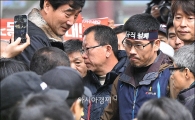 [포토]굳게 입다문 한상균 위원장