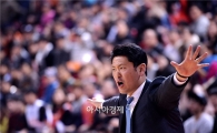 [포토]선수들 독려하는 추승균 감독