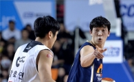 [포토]공격 조율하는 KCC 신명호