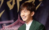 '조선마술사' 유승호, 라미란의 멜로 제안에 '당혹'