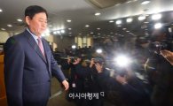 최경환, 전대 불출마 "黨 화합·정권재창출 위해"(상보)