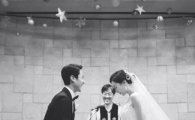 정우·김유미, 결혼 사진 공개…연기 활동은 지속