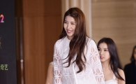 [포토] 여자친구 소원, 각선미 드러낸 시스루 드레스