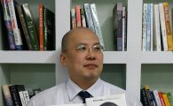 김한창 예비후보 선거사무실은 "작은 도서관"