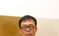 [오진희의 전시포커스]그림을 빚어 도자기를 그리다