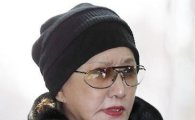 ‘갑질논란’ 린다 김, 경찰 출석 “친척이라 속인 뒤 호텔방에 침입해”