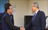 [포토]민주노총 방문한 김종인 대표