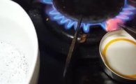 [단독]10원 불에 녹이는 영상 올라와…한은 조사 착수