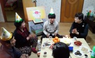 장흥군 관산읍, 사랑의 삼각끈 “생일 축하합니다”