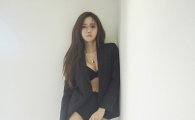 [포토] 효민, 남심 저격 화보 공개…'몽환적 섹시미'