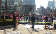 바르다甲선생…잘 팔리면 그만? 끊이지 않는 가맹점주 물품구입 강요 논란