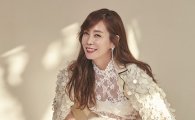 김정은, 오늘 재미교포와 비공개 결혼식…'따뜻한 봄날의 신부' 