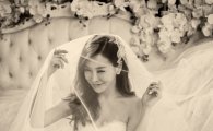 김정은 결혼식, 축가는 가수 '유미'…보컬 트레이닝으로 맺은 인연