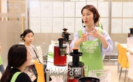 휴롬, 이마트·롯데마트서 '녹즙 쿠킹클래스' 진행