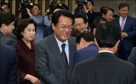 정진석 "20대 계파 청산 '대국민 선언'…면모일신 할 것"(상보)