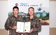 “모든 과목 90점 이상” 유노윤호 육군 특급전사로 뽑혔다
