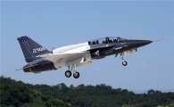 美수출겨냥 T-50A 첫 비행 성공