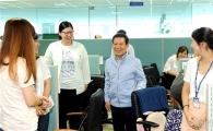 [포토]윤장현 광주시장, 앰코테크놀로지코리아(주) 광주공장 방문