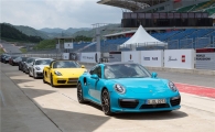 서킷에서 만난 '포르쉐'…신형 '718 박스터' 매력에 빠지다 