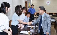 이재정교육감 "남 가르치는 것은 큰 축복" 신규교사 격려