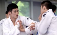 [리우올림픽] 男 유도 김원진, 1회전 승 16강 진출