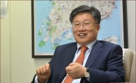 [아시아초대석]"신공항 갈등 값비싼 교훈…국토발전 새 패러다임은 협력"