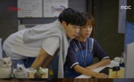‘운빨로맨스’ 류준열, 황정음에 입맞추며 ‘직진 사랑’… 시청률 1위