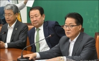 [포토]발언하는 박지원 비대위원장
