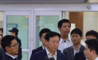 [포토]굳은 표정의 신동빈 롯데회장 