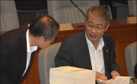 [포토]인사하는 임종룡·정재찬