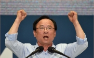 [포토]이주영 후보, 두 주먹 '불끈'