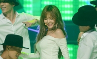 [포토] 현아, 남성 댄서들의 아찔한 터치