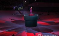 리우올림픽 폐막식서 '도쿄 올림픽' 홍보…'슈퍼마리오' 된 아베 눈길