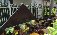 동부화재, 강남구 일대 초등학교에 '옐로카펫' 설치