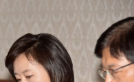 [포토]'집중' 조윤선, 조경규 신임 장관