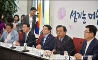 [포토]발언하는 이정현 대표