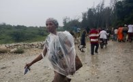 허리케인 매튜 상륙 아이티…인명·재산 피해 잇달아