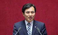 '이정현 문자' 관련 김진태 의원, "고도로 기획된 박지원의 작품" 비난 