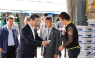 [포토] 남부시장 들른 주영섭 중기청장 "계란이 참 싱싱하네요"