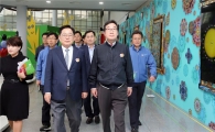 이낙연 전남지사, 순천 정원산업 디자인전 참관