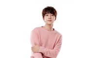 “비싼 선물만 받는다” 中 루머에 황치열 “팬들 선물 진귀하게 여겨” 해명