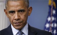 오바마 대통령, 러시아 해킹에 보복조치 "미국민 경계해야"(상보)