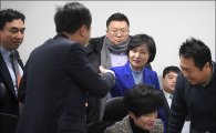 [포토]추미애, '탄핵소추안 긴급 토론회' 참석