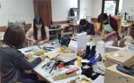 성동구, 수제화 교육 과정 수료 전시회 개최