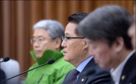 [탄핵 가결]박지원 "위대한 역사와 국민, 기어코 승리"