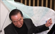 '朴의 그늘'에 안주하는 YS·DJ의 남자들…그들의 친박 변주곡