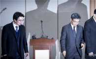 [포토]퇴장하는 박 대통령 법률 대리인단