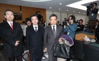 [포토]탄핵 답변서 제출 마친 朴대통령 변호인단