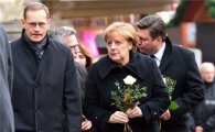 [포토] 테러 희생자 추모하는 메르켈 총리