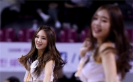 [포토]치어리더, '코트를 밝히는 미모'